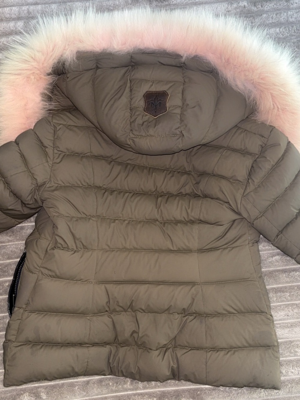 Mackage toddler Olive Quilted Down Jacket with Pink Faux Fur Trim size 2 - Picture 2 of 3